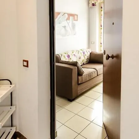 Lillananna Reload Διαμέρισμα *