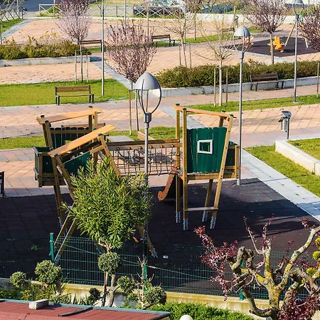 アパート Lillananna Reload